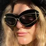 Nuovi occhiali da sole di lusso neri da donna avanzati Y2K Fashion Men Luxury Brand Designer Punk