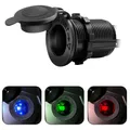 Accendisigari per auto impermeabile 12V con luci rosse, blu, verdi, sedile madre, barca per auto, moto, presa di corrente per trattore confi