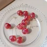 Piccoli orecchini freschi di ciliegie rosse dolci orecchini pendenti di ciliegie per le donne