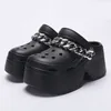 Neue Sandale Hausschuhe DIY Silber Ketten Clogs Frauen Maultiere Sommer Strand Sandalen Höhle Loch Weibliche Garten Schuh Für Studenten Mädchen