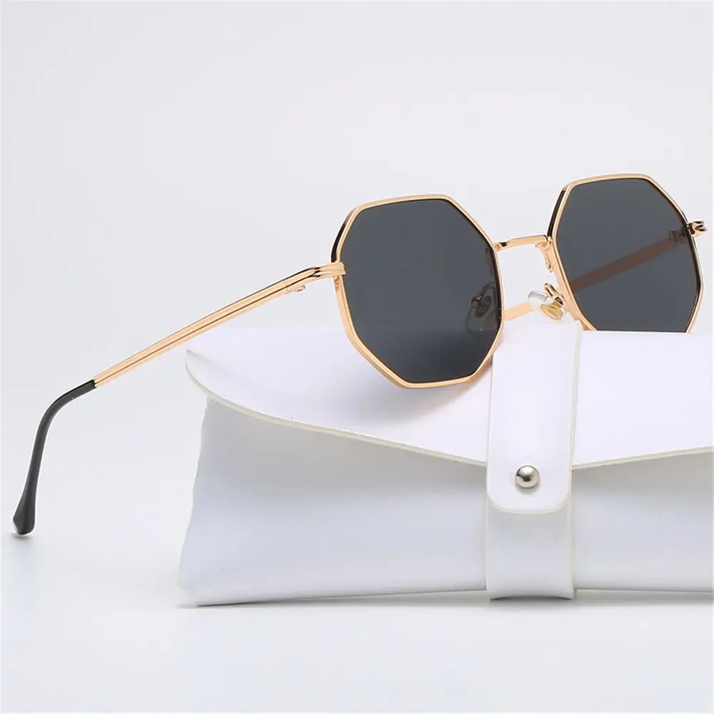 Retro quadratische Sonnenbrille für Männer/Frauen Mode kleinen Rahmen Polygon Sonnenbrille Vintage Metall Sonnenbrille Image