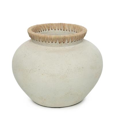 Vase aus Terrakotta und Bast in grau und natur H27