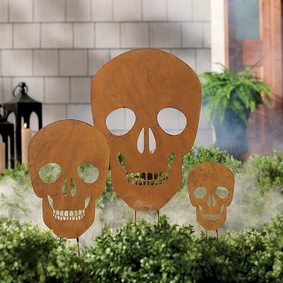 Metal Skull Silhouette, Set Of Three - Grandin Road