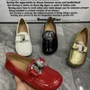Mode Frauen Müßiggänger Plus Größe Casual Frauen Schuhe Slip Auf Weibliche Flache Schuhe Designer