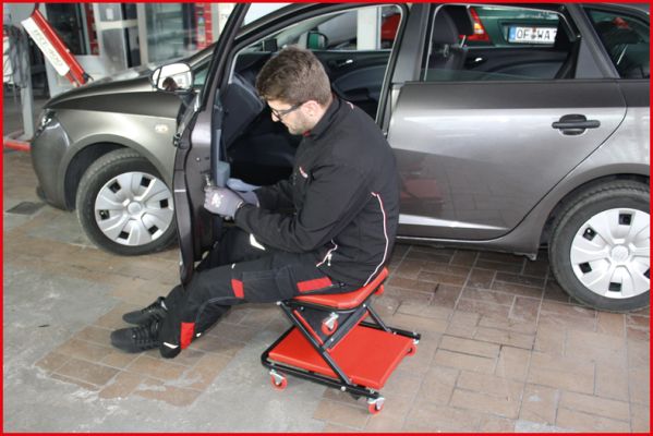 KS TOOLS Werkstattliege Rot 500.8011 Image