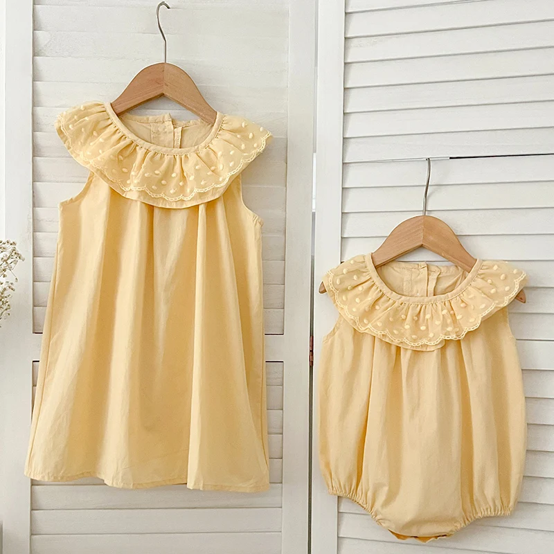 Sommer Schwester Match Outfits süße Baby Mädchen Kleidung gelbes Kleid Spitze ärmellose Blumen Stram pler Bodysuit Baumwolle Kleid einteilig Image