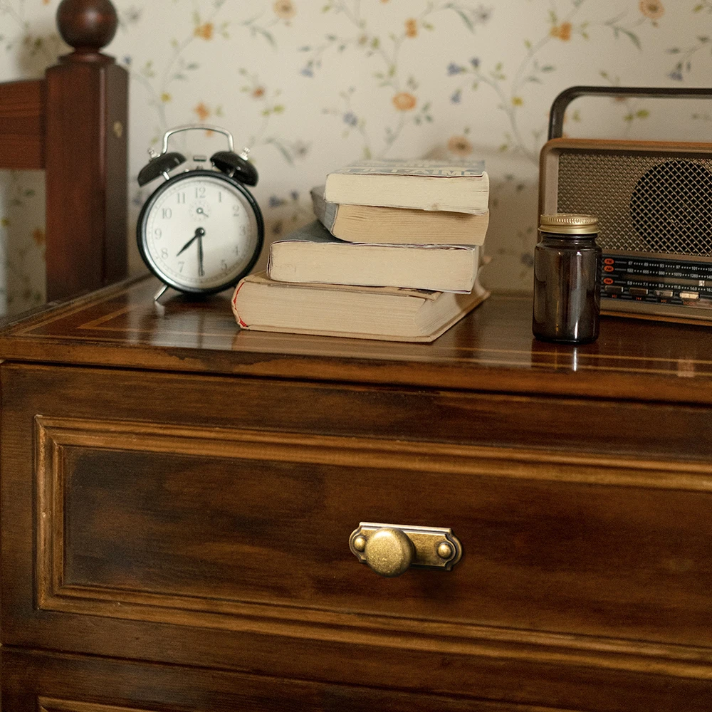 Schrankgriffe aus antikem Messing für Schlafzimmer. Schubladengriffe aus massivem Vintage-Messing für Küchenschränke und Kommoden