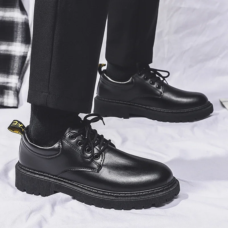 Mode Leder Männer Casual Schuhe Atmungsaktive Handgemachte Herren Business Schuhe Klassische Schwarz Schuhe Wohnungen Männer Kleid Schuhe Mokassins