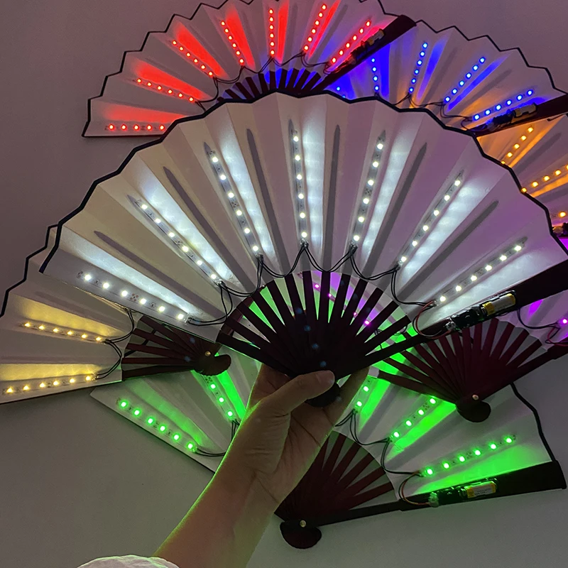 10-Zoll-LED-Leucht-Faltfächer für Tanz, Party, Hochzeit, Bühnenaufführung, Show, Festival, Fans, bunter LED-Handfächer, Kung-Fu-Fächer Image