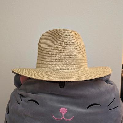 Columbia Accessories | Columbia Sportswear Hat L/Xl Women's Global Adventure Straw Fedora Hat Sun Hat | Color: Tan | Size: Os
