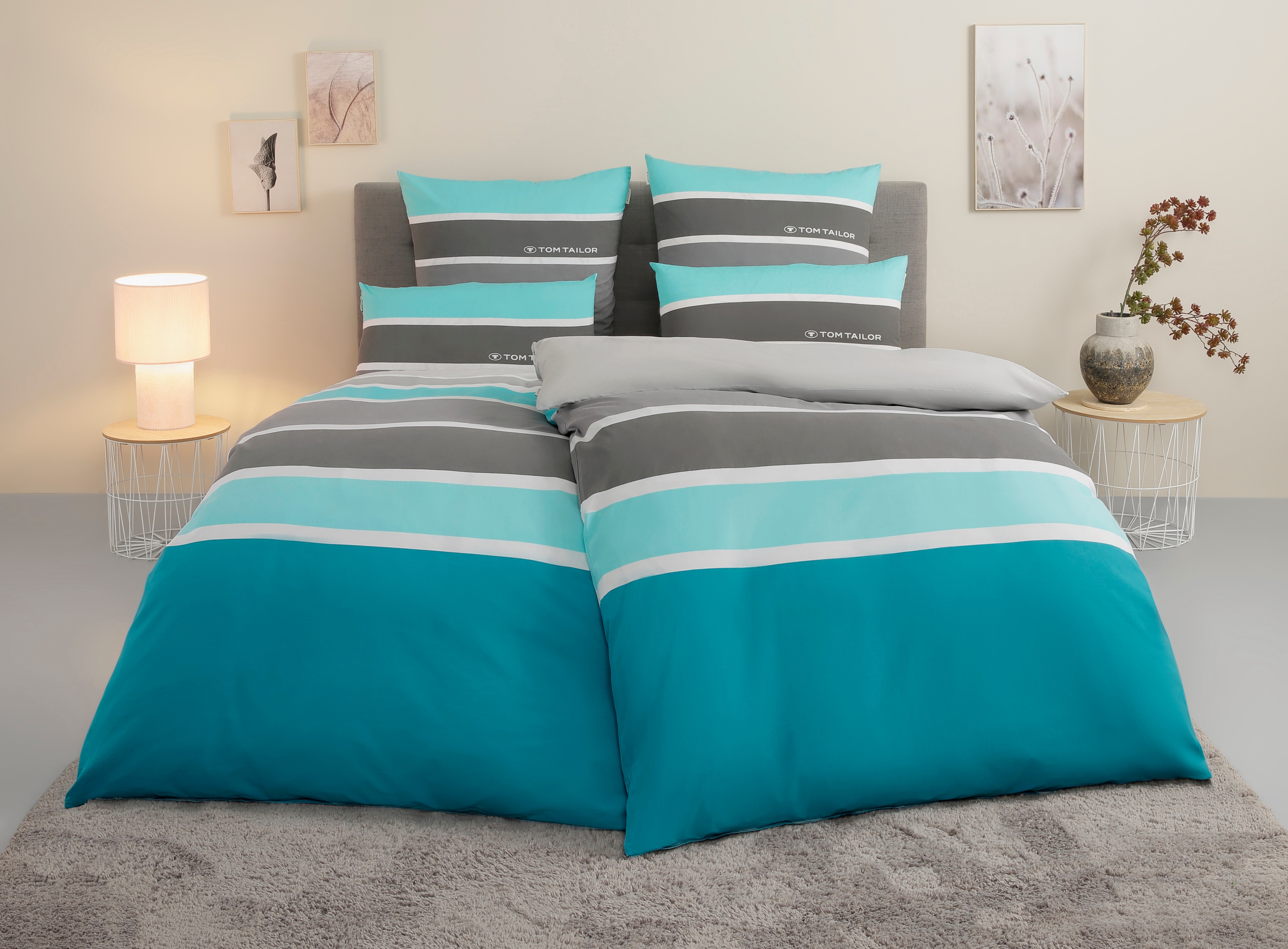 Bettwäsche TOM TAILOR HOME "Felix in Gr. 135x200 oder 155x220 cm", blau (türkis), B/L: 135cm x 200cm, 1 Stk., 1 Stk., Renforcé, B/L: 80cm x 80cm, 3, Renforcé, Obermaterial: 100% Baumwolle, Bettwäsche, Bettwäsche, mit GRATIS-Zugabe: Gästehandtuch...