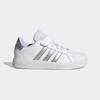 Sneaker ADIDAS SPORTSWEAR "GRAND COURT 2.0 KIDS", Gr. 32, weiß (cloud weiß, matte silber, cloud weiß), Synthetik, Textil, sportlich, Schuhe, Design auf den Spuren des adidas Superstar