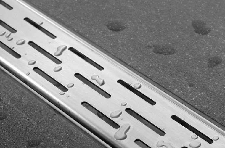 ESS Easy Drain Compact FF 140 cm, 50 mm Sperrwasserh., einteiliges Rost, EDCOMFF 1400-50 EDCOMFF1400-50 Image