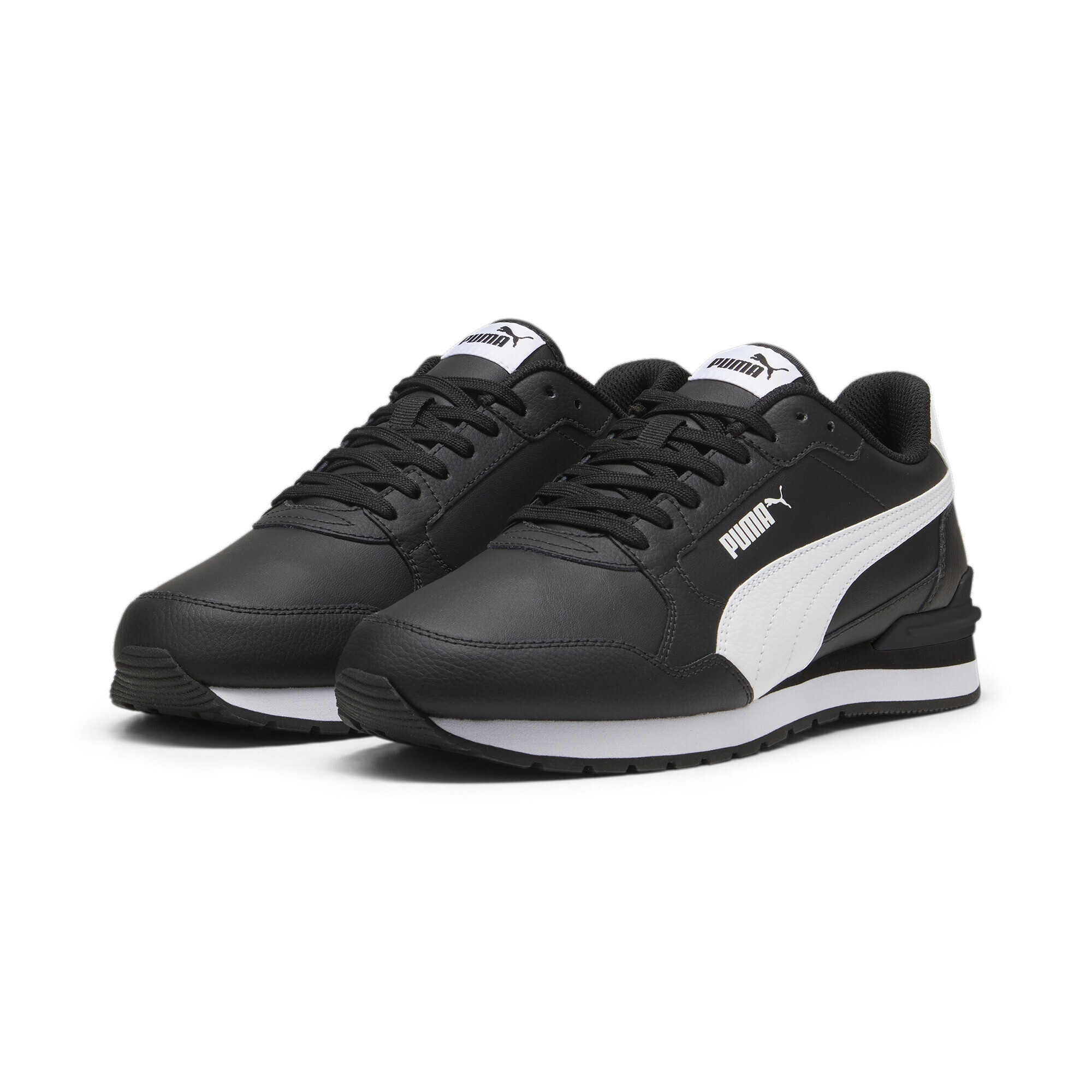 Sneaker PUMA "ST Runner v4 Sneakers Erwachsene", Damen, Gr. 45, schwarz-weiß (schwarz, weiß), Obermaterial: Kuhleder, Synthetik, Leder; Futter: Textil; Innensohle: Textil; Laufsohle: Gummi, Schuhe Sneaker