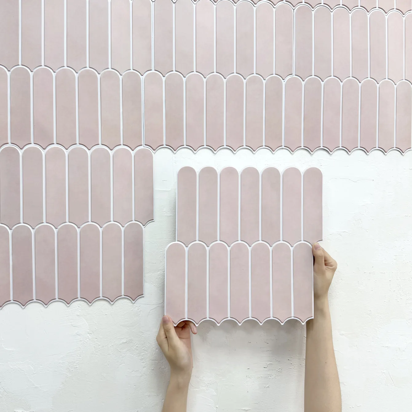 3D-Fliesenaufkleber, selbst klebende rosa Fliesen rückwand für Küche, Badezimmer wände, wasser-und schimmel resistent, matt, 30x30cm Image