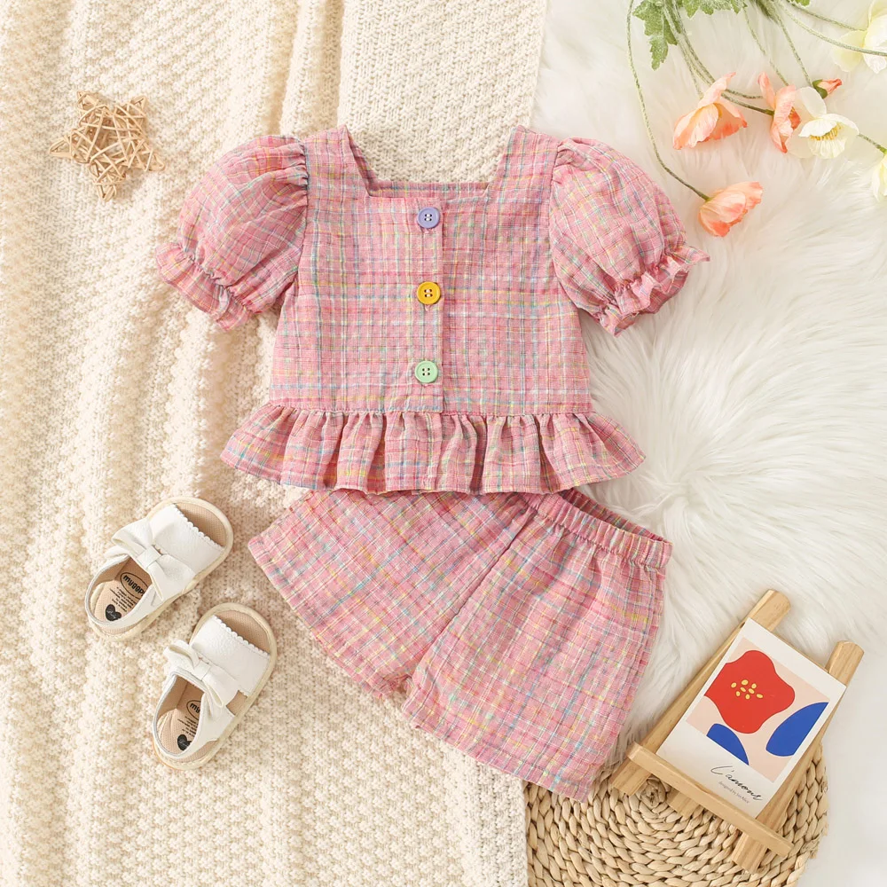 Sommer Neue Baby Mädchen Zwei-Stück Set Blase Hülse Plaid Muster Taste Rüschen Spitze Quadrat Kragen Süße Casual Zwei-stück Set Image