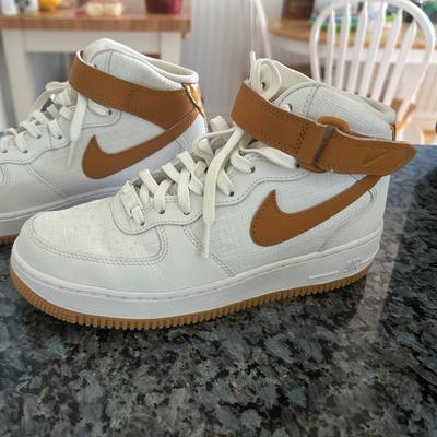 Nike Shoes | Nike Air Force 1 Mid Women Size 7.5 Summit White/Desert Ochre Texas Shoes | Color: Orange/White | Size: 7.5