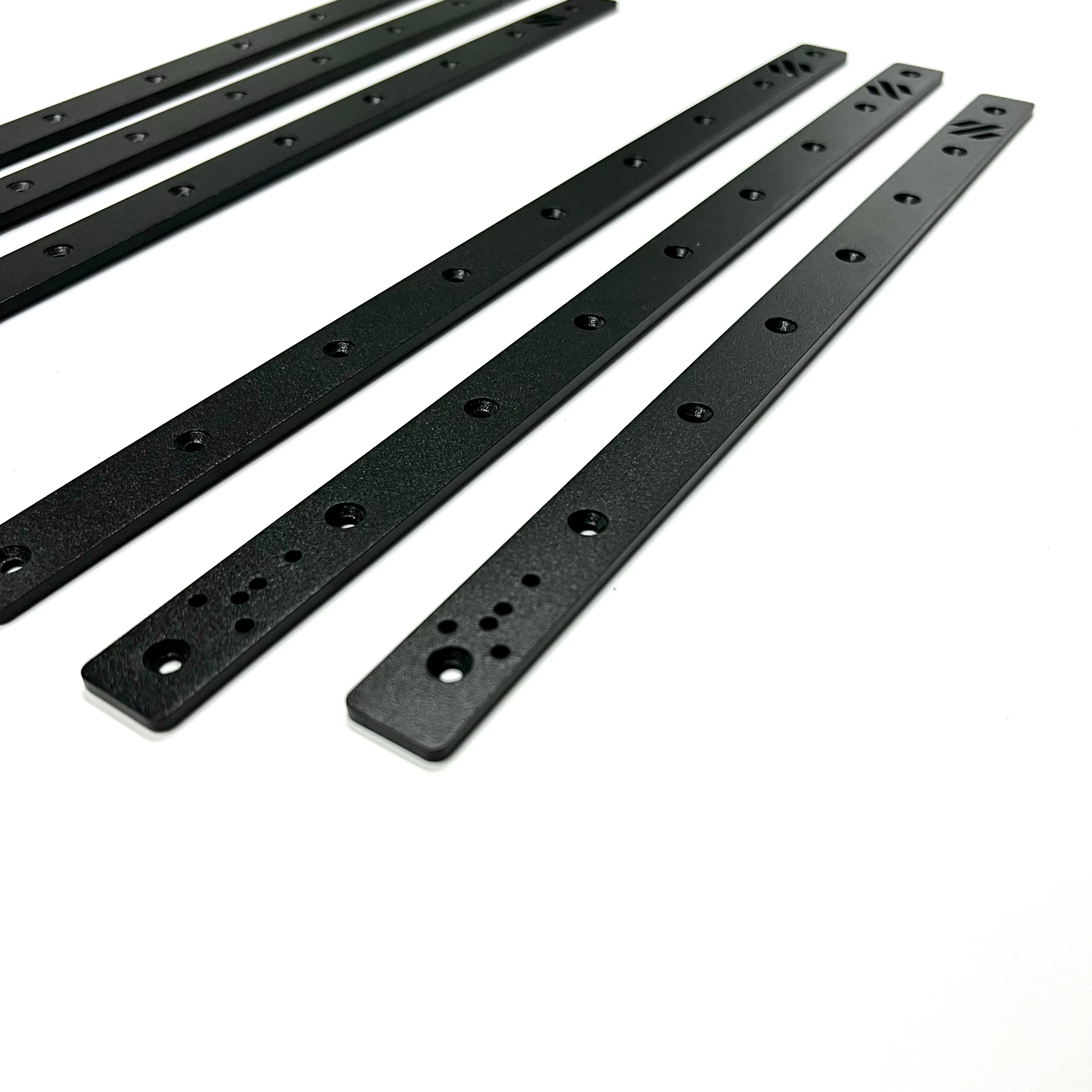 V2.4/Trident Titanium TC4 3er-Pack schwarze Extrusions-Backers für Voron 2.4/Trident Image