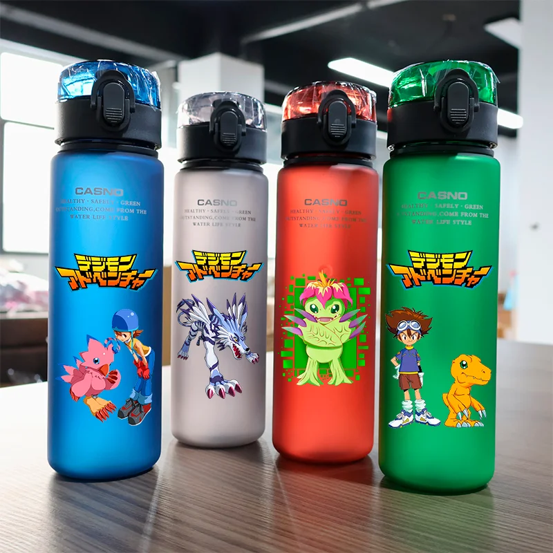 Digimon Abenteuer 560ml große Kapazität 4 Farbe Kinder Wasser becher tragbare Kunststoff Outdoor Sport Wasser flasche Anime anpassbar Image