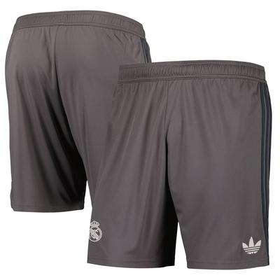 Real Madrid 24/25 adidas Ausweichshorts Image