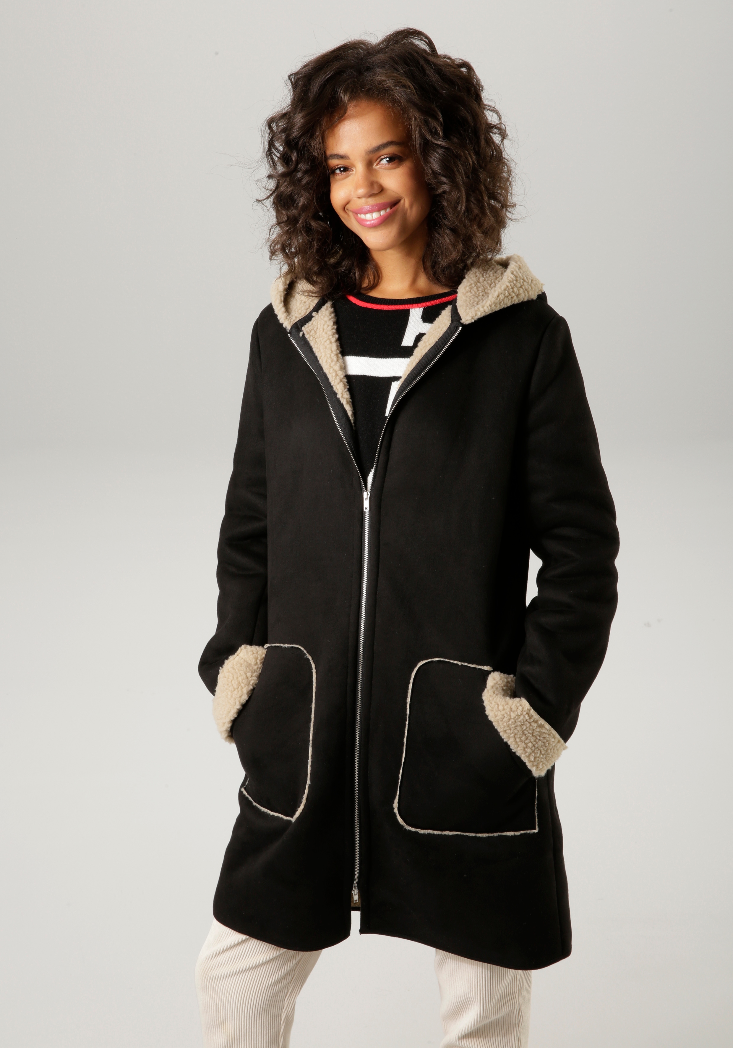 Kurzmantel ANISTON CASUAL, Damen, Gr. 34, schwarz (schwarz, beige), Web, Obermaterial: 100% Polyester. Futter: 100% Polyester, unifarben, figurumspielend kniefrei, Umschlagsaum, Mäntel Kurzmantel, mit Kapuze