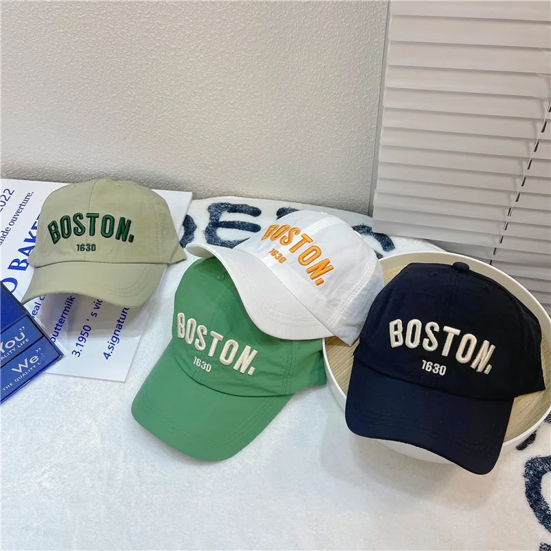 Schnellt rocknende Kinder Baseball mütze Sommers onnenhut verstellbarer Brief bestickter Hut für Jungen Mädchen Image