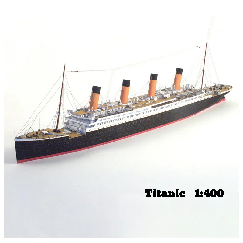 1:400 British Titanic Cruise Paper Modellschiff Image