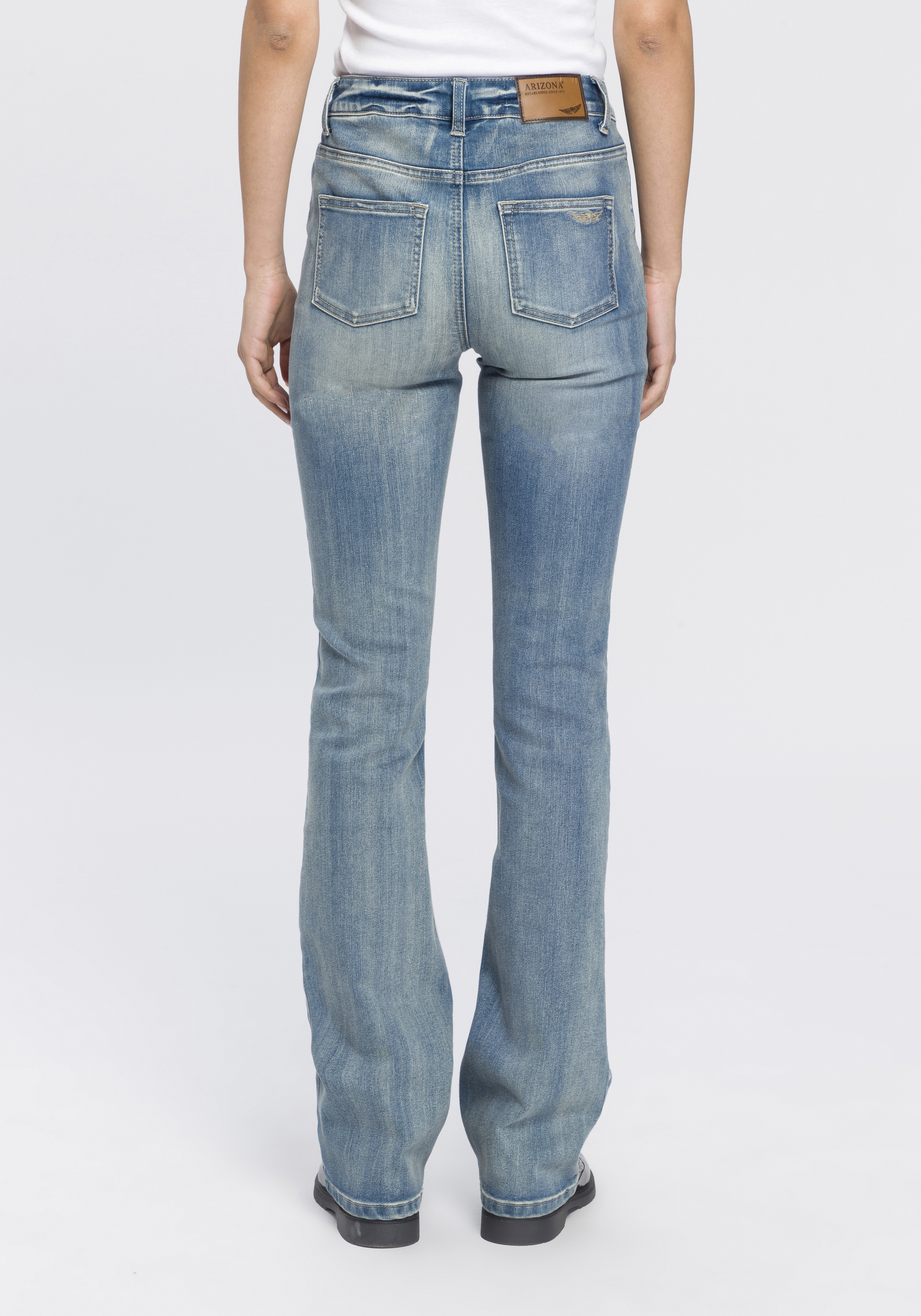 Bootcut-Jeans ARIZONA "Baby Bootcut", Damen, Gr. 20, K + L Gr, blau (mid, blau, use), Denim/Jeans, Obermaterial: 69% Baumwolle, 29% Polyester, 2% Elasthan, Abriebeffekte, Basic, bootcut fit, Jeans, leicht ausgestelltes Bein, hohe Leibhöhe