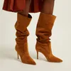 Frauen Wildleder kniehohe Stiefel Mode Falt Slip auf Winter hohe Stiefel lässig High Heels braun lange Stiefel Damenschuhe