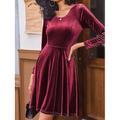 Per donna Abito da lavoro Vestito nero Abito da cocktail nero Di tendenza Ufficio Natale Halloween Mini abito Design Girocollo Manica lunga Liscio Standard Nero Rosso Verde Primavera Autunno S M L XL