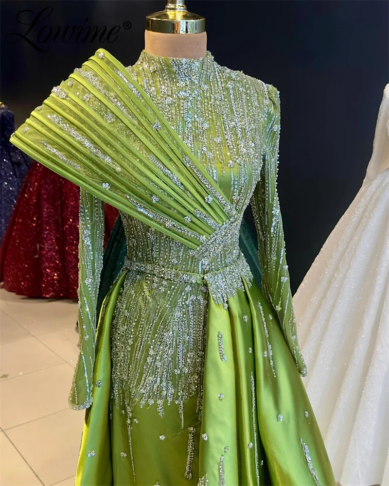 Grüne lange Ärmel formelle Abendkleid mit abnehmbaren Zug Arabisch Dubai Frauen Party kleider 2024 maßge schneiderte Perlen Ballkleider