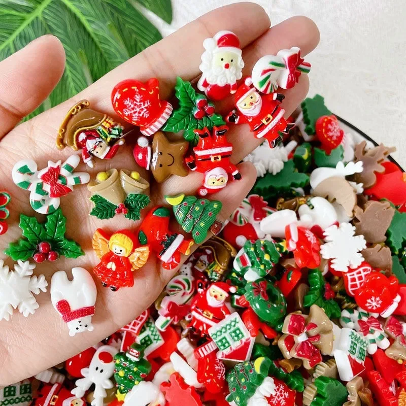 50PCS Zufällige Kreative Harz Weihnachten Mini Artikel Spaß DIY Dekoration Weihnachten Atmosphäre Requisiten Versorgung Schneeflocke Schneemann Material Image