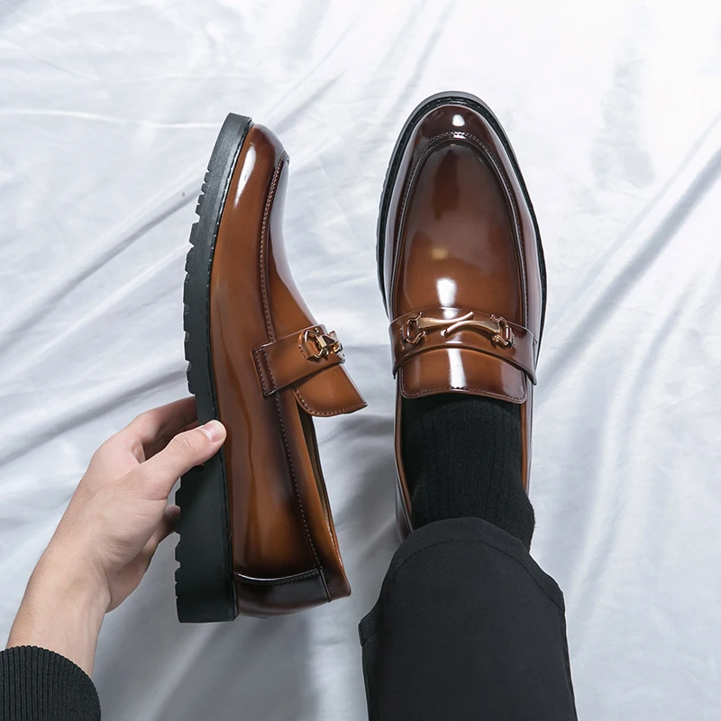 Neue Luxus Slip auf Kleid Schuhe Männer Echtes Leder Italienische Loafer Schuhe für Männer Schwarz Braun Marke Formale Oxford Männer Casual Schuhe