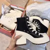 Frauen Plattform Turnschuhe Luxus Marke Frauen Stiefel Fashion Outdoor Skateboard Schuhe Frauen High Top Leinwand Sneaker Plus Größe 36-42