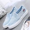 Schuhe für Frauen Denim Canvas Frau Schuhe hoch auf Plattform Slipper niedrig bequem und elegant mit