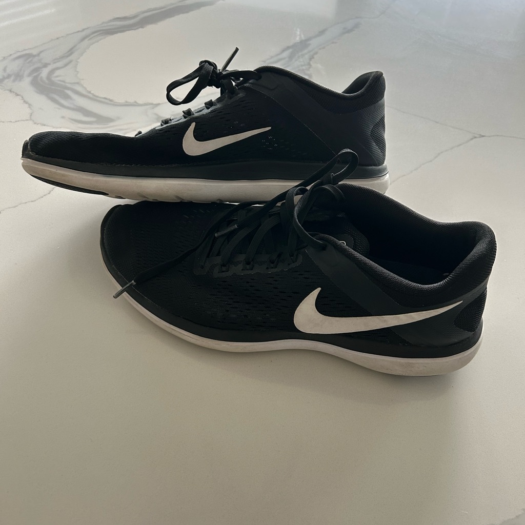 Nike Shoes | 2/$40 Nike Free Run 2016 Tennis Shoes Running Walking Womens Size 9.5 Black Good | Color: Black/White | Size: 9.5