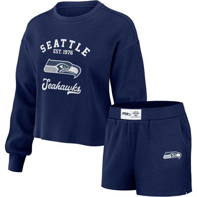 Damen WEAR by Erin Andrews Marineblaues Seattle Seahawks-Lounge-Set aus Waffelstrick mit langen Ärmeln und Shorts Image