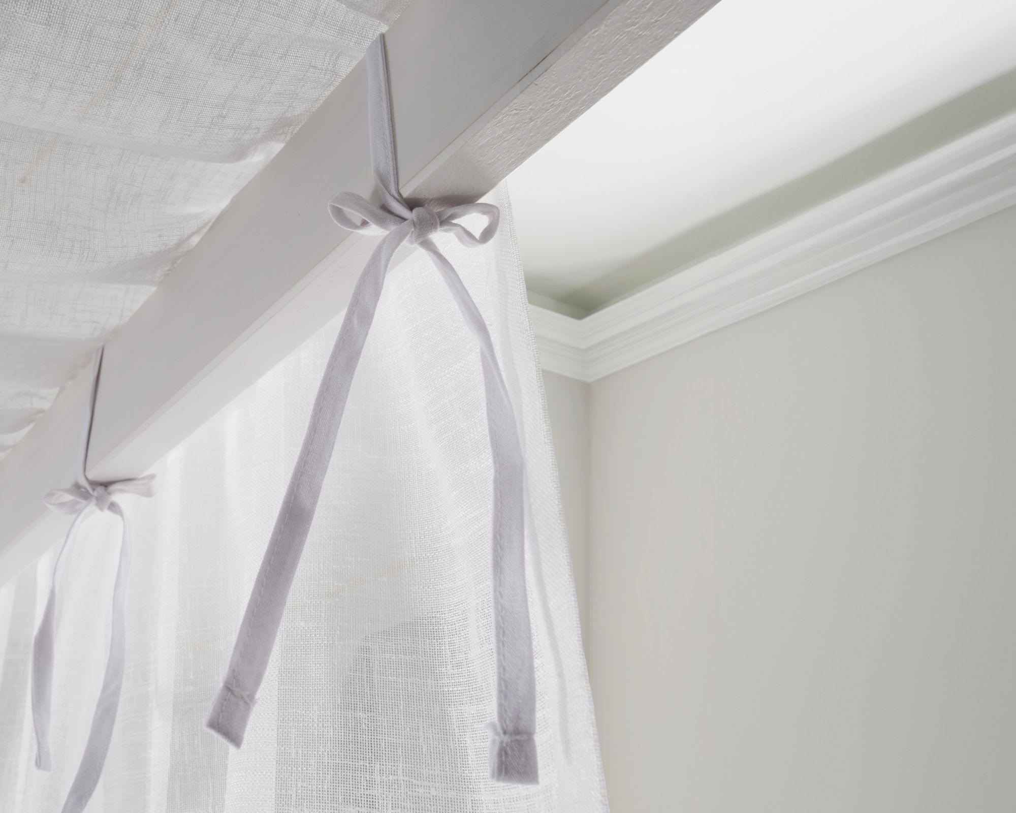 Massivholz »Solvita« Himmelbett laugenfarbig 160x200 cm / mit Tüllstoff