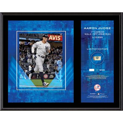 Aaron Judge New York Yankees 12 x 15 Zoll große, sublimierte Plakette mit einem Stück eines im Spiel verwendeten Baseballs Image