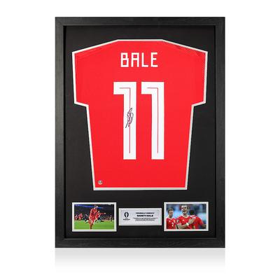 UEFA 2024 Auf der Rückseite signiertes und als Held gerahmtes modernes Heimtrikot von Gareth Bale Image