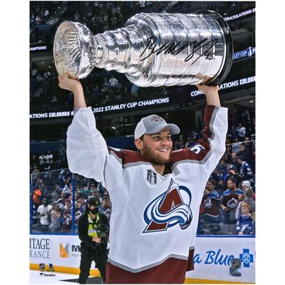 Andre Burakovsky, Colorado Avalanche, signiertes Stanley Cup-Siegerfoto 2022, 16 x 20 Zoll, Raising Cup Image