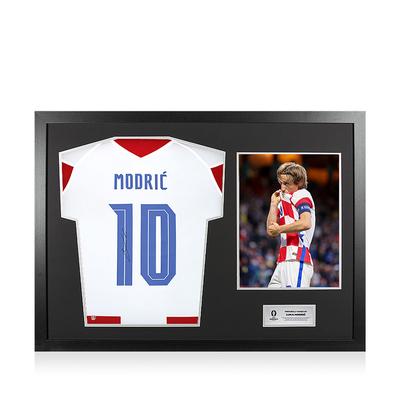 UEFA 2024 Offizielles Luka Modric-Heimtrikot, offiziell signiert und im Heldenrahmen, Kroatien 2020–21, mit Nummer im Fan-Stil Image