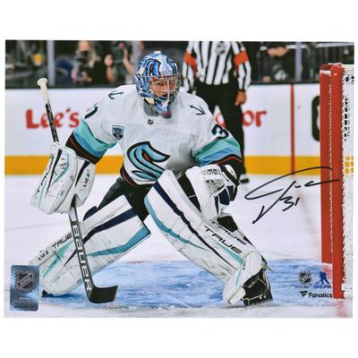 Philipp Grubauer, Seattle Kraken, signiertes Foto (20,3 x 25,4 cm), erstes Spiel gegen die Las Vegas Golden Knights Image