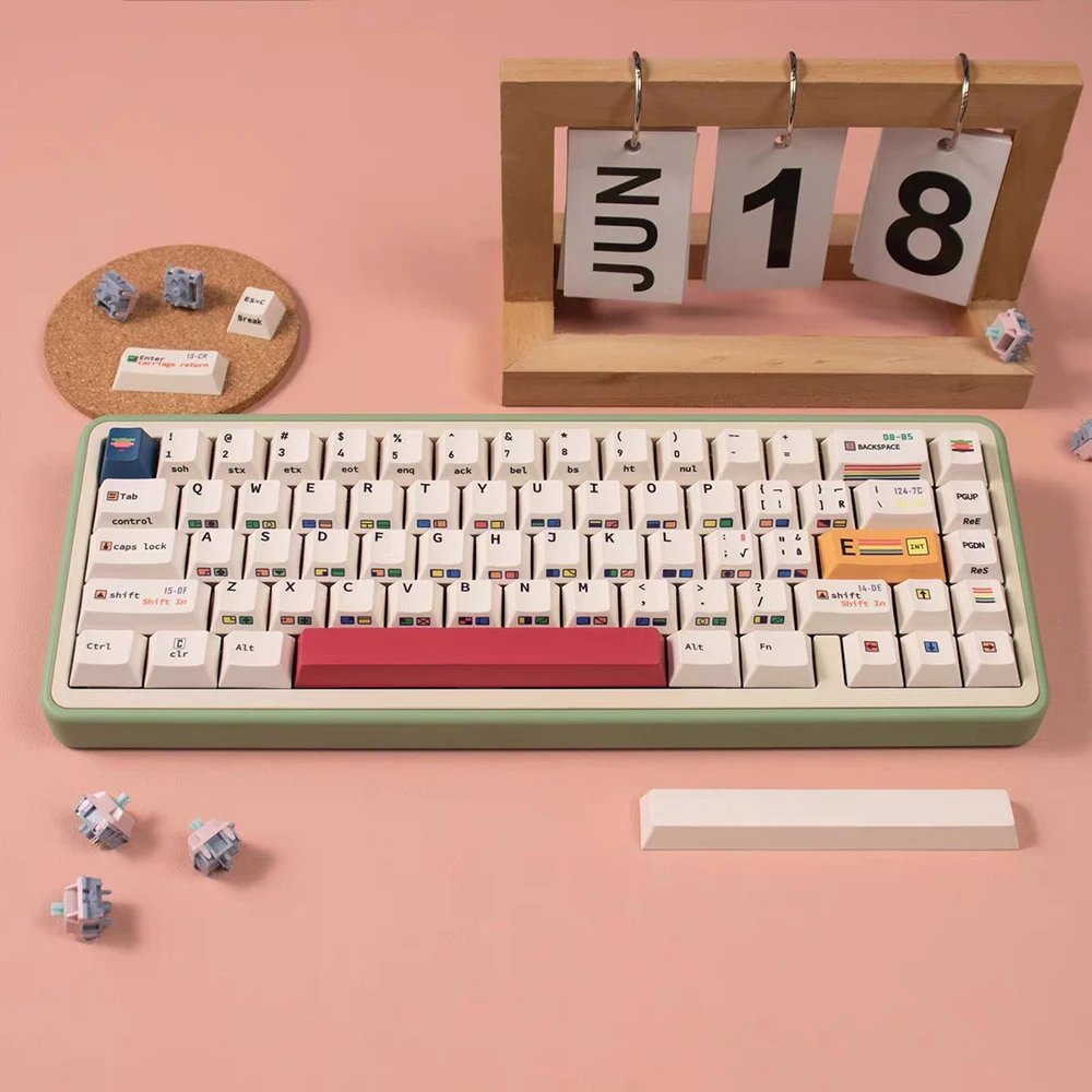 Commodore 64 C64R2 Theme PBT Tastenkappen Cherry Profile Sublimation Retro Tastenkappen für mechanische Tastatur mit ISO Enter Image