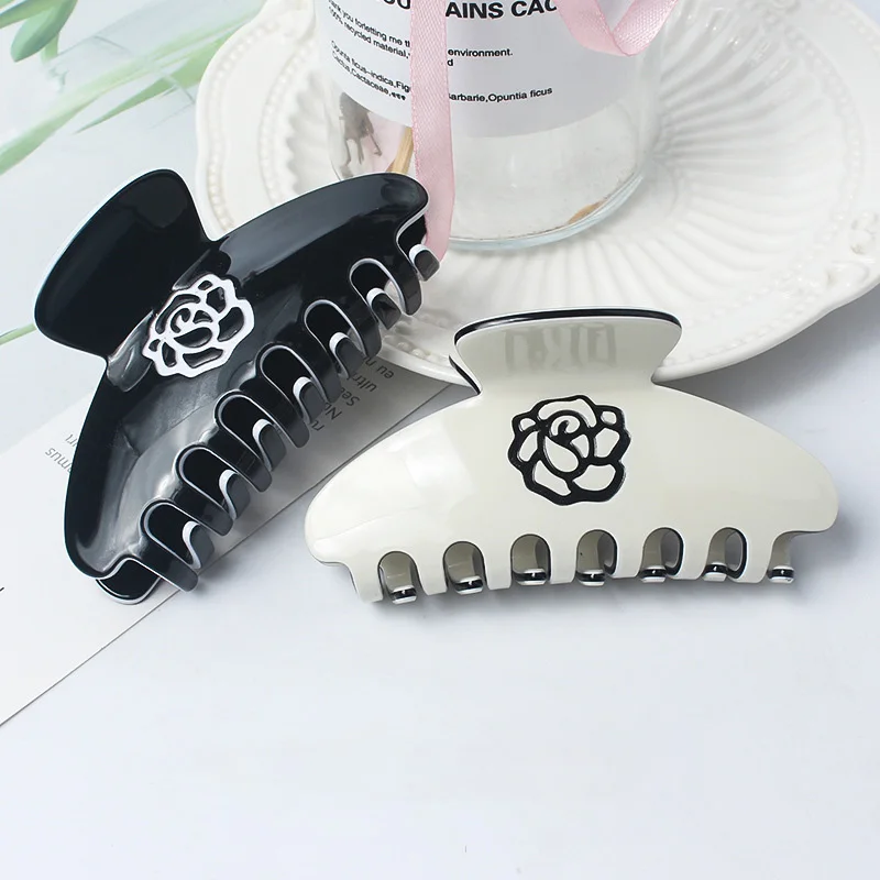 1pc einfache kleine duftende Stil Buchstaben faul elegante Temperament Griff modische Retro Essig Brett Haar Griff