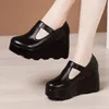 8 cm Kleine Größe 32-43 Dicke Unterseite Flache Plattform Keile Schuhe T Strap Pumps 2024 Herbst