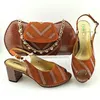 Neueste Orange Farbe Gute Qualität Glänzende Druck Material Damen Schuhe und Tasche Set Afrikanische
