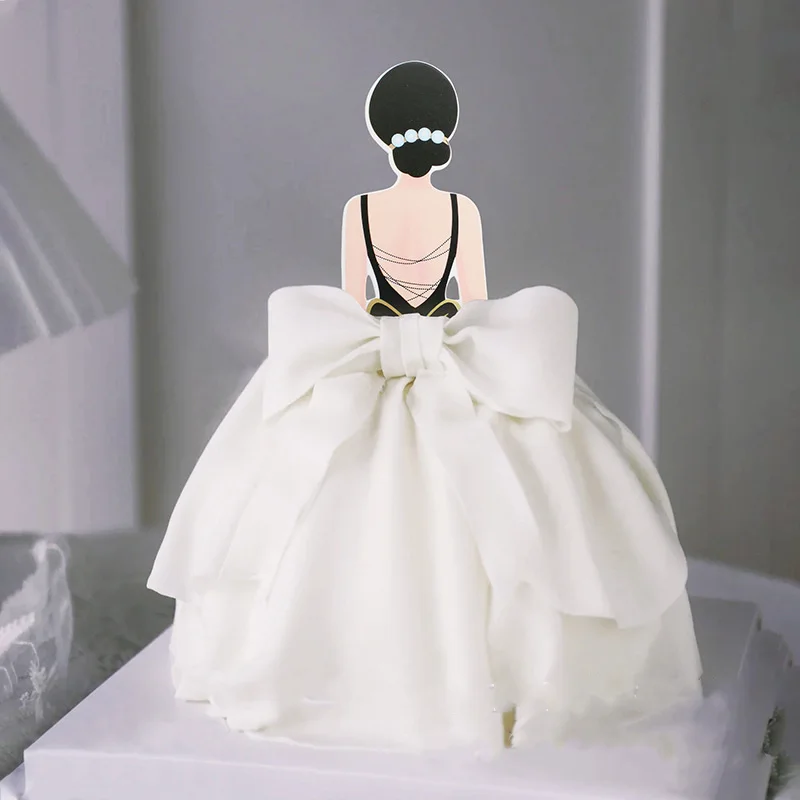 Neue Kreative Happy Birthday Tortendekoration Edles Kleid Muttertag Geburtstag Party Tortenaufsatz MOM Rückansicht Fröhliche Kuchendekoration Image