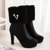 2025 Winter Kunst pelz Design High Heel Stiefel süße Fliege Spike Heels rosa weiß schwarz warme Frau Schuhe Knöchel Schneeschuhe weiblich