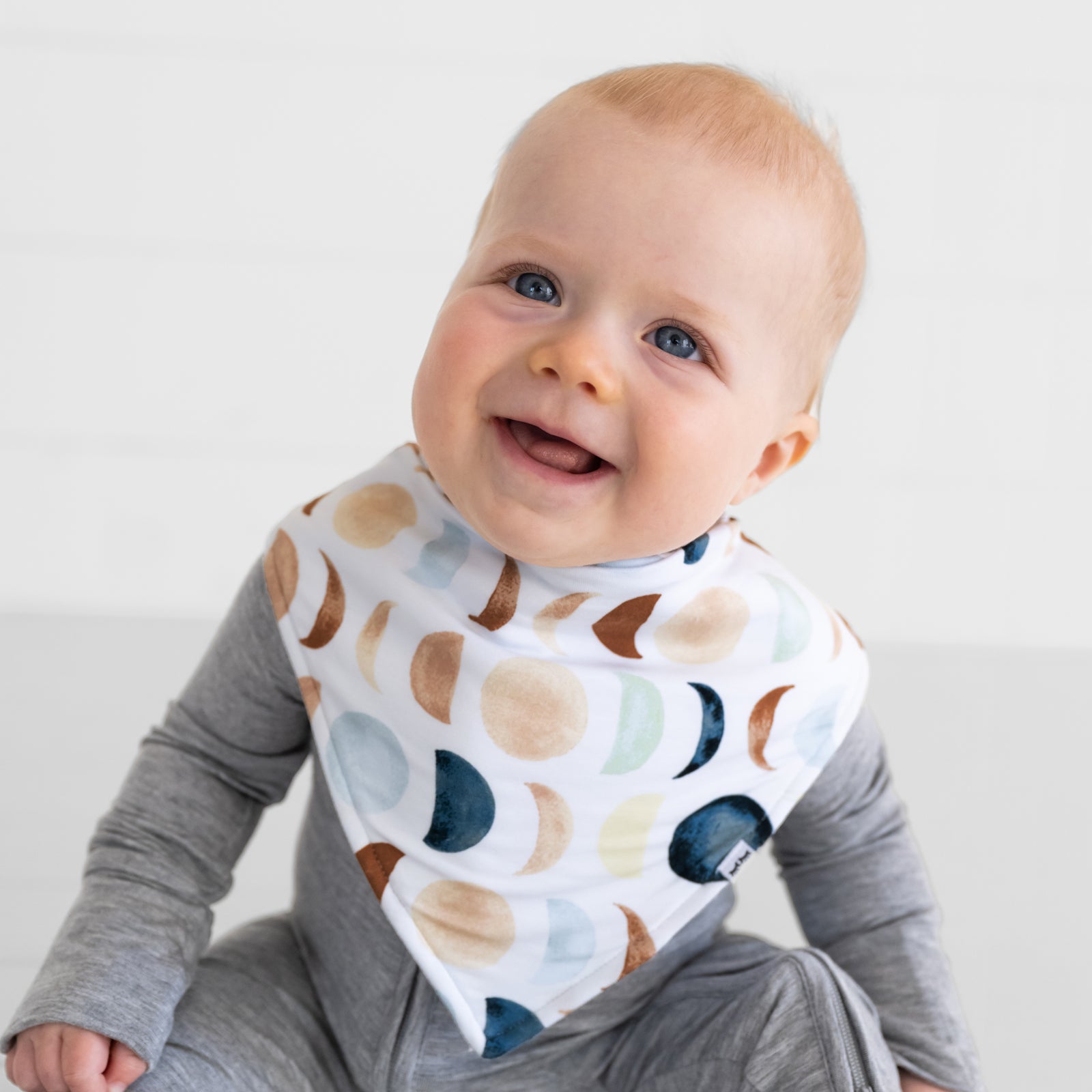 Luna Neutral Bamboo Bandana Bib - OSFA